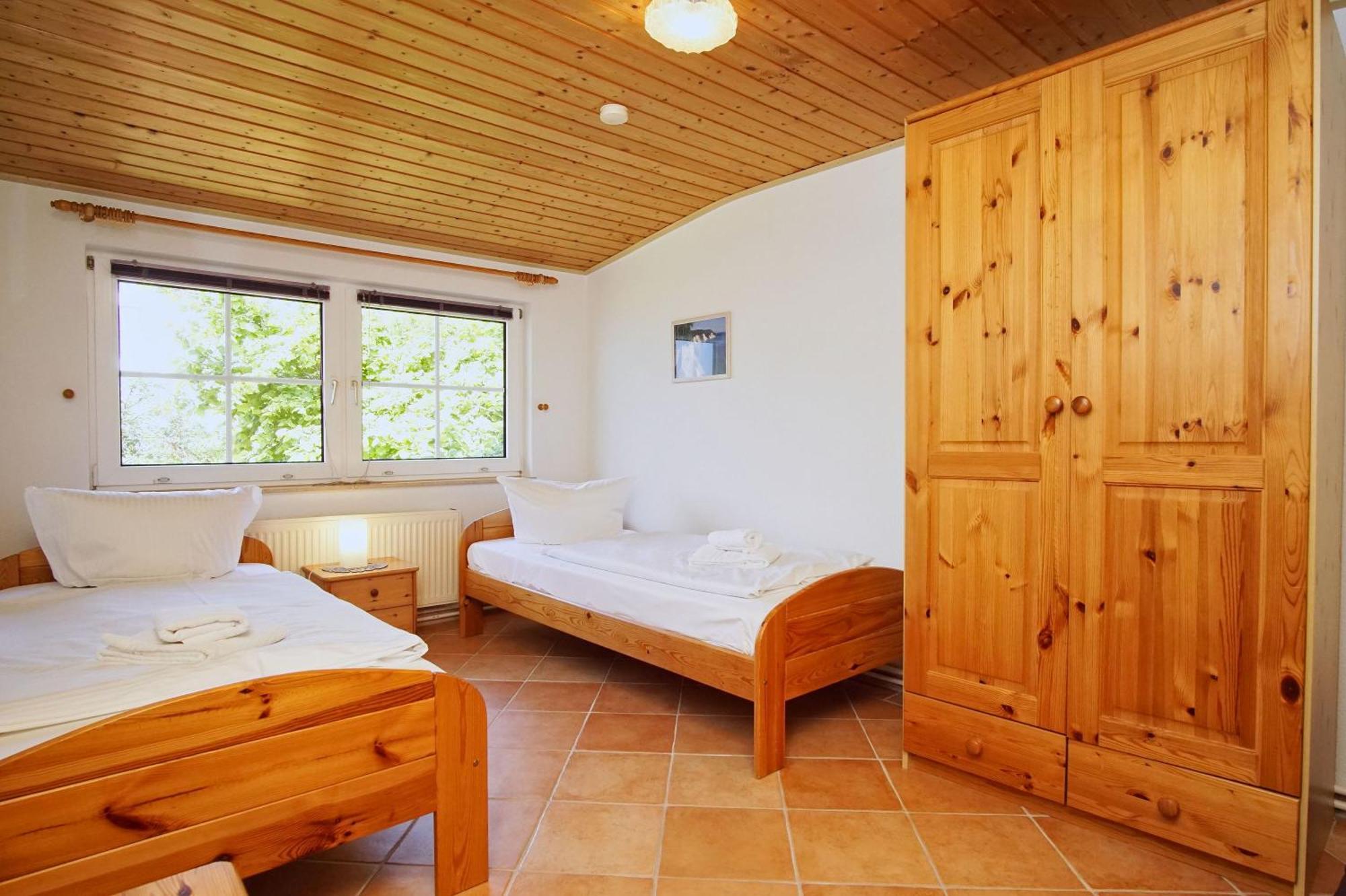 Zentral Aber Ruhig, Terrasse Mit Viel Gruen - Strandnahes Ferienhaus Luki 奥斯特巴德·哥伦 外观 照片