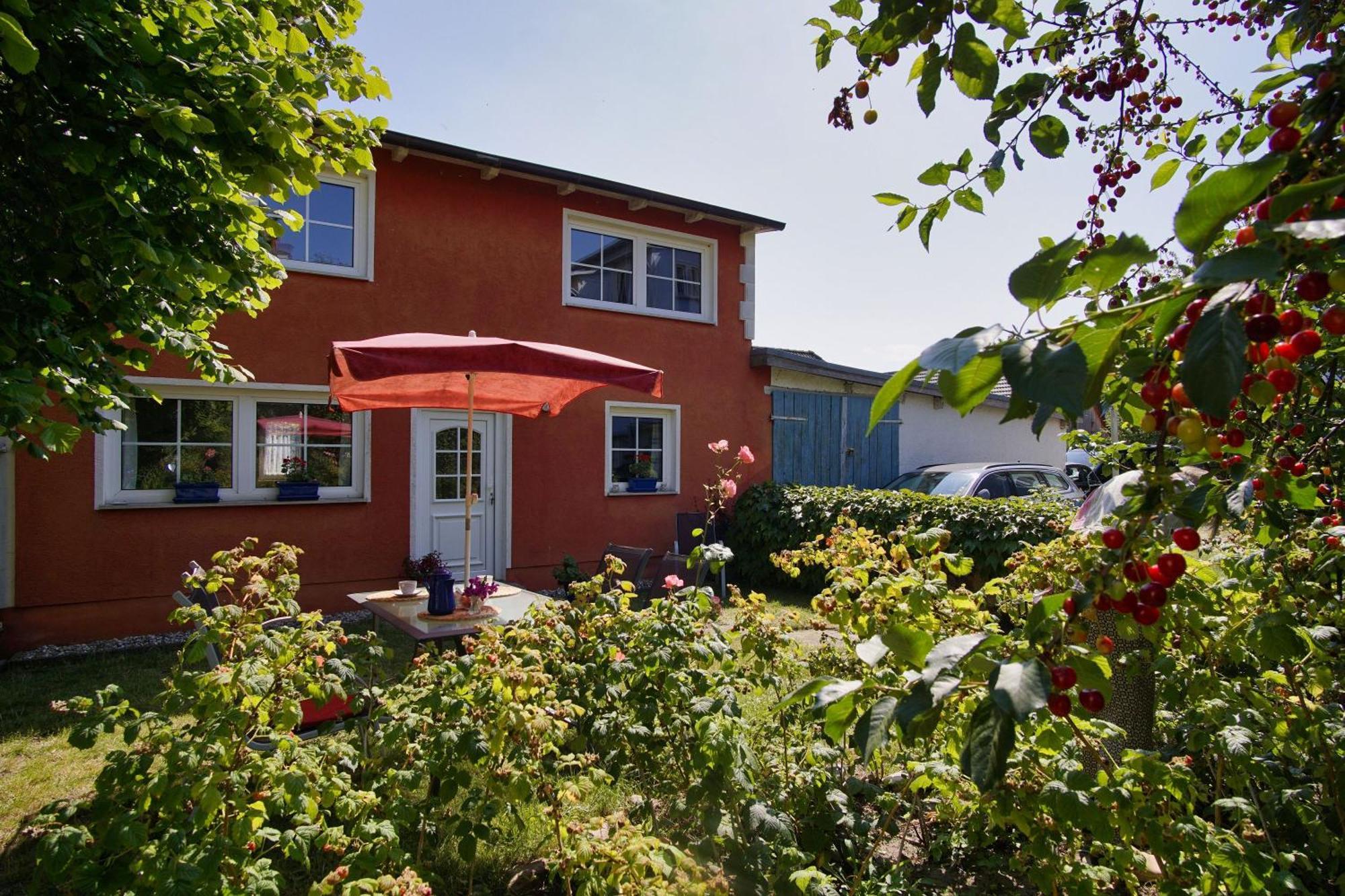 Zentral Aber Ruhig, Terrasse Mit Viel Gruen - Strandnahes Ferienhaus Luki 奥斯特巴德·哥伦 外观 照片